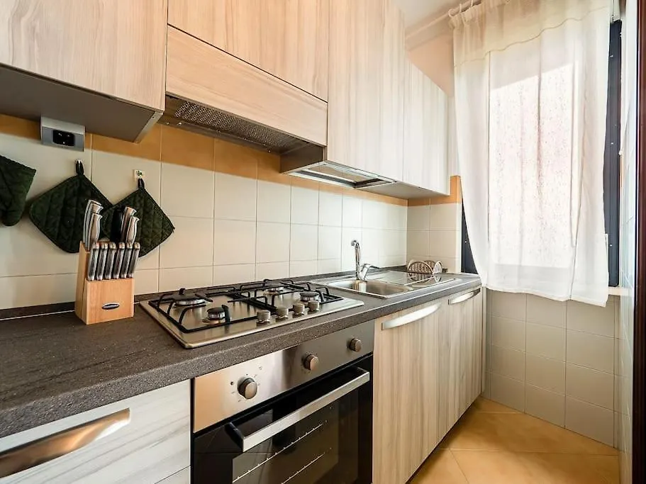 Appartamento vista mare, giardino, posto auto Bergeggi