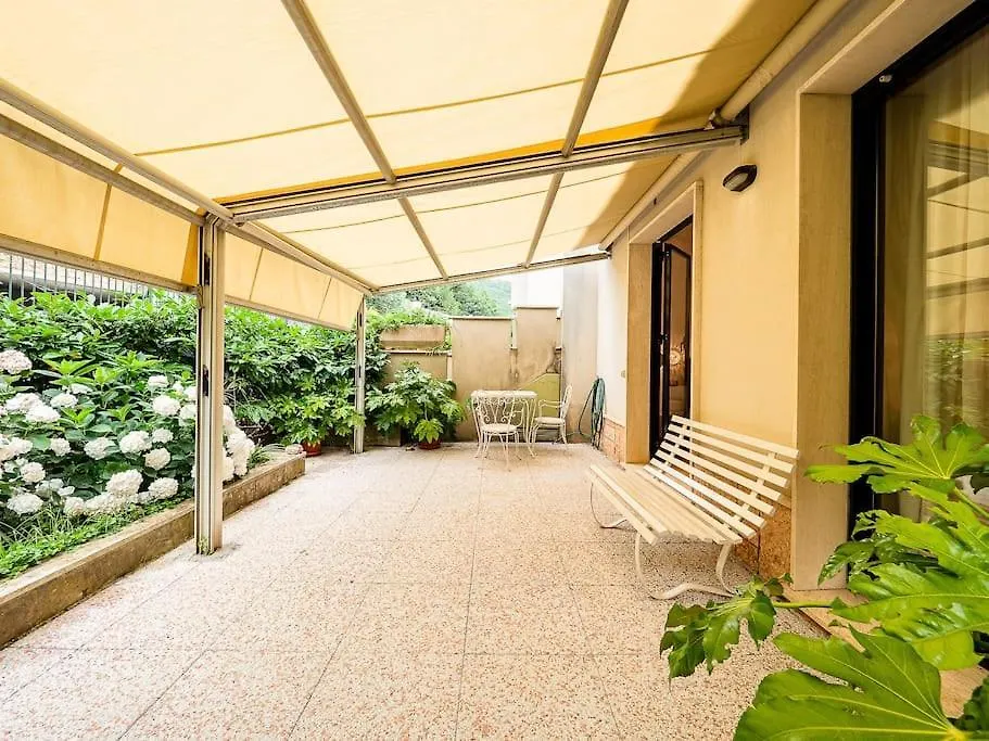 Appartamento vista mare, giardino, posto auto Bergeggi